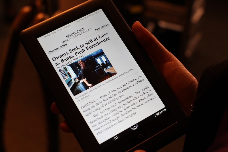Illustration for article titled Nook Color: Barnes & Noble's Full-Color Tablet With Apps, Mags and Books for $250